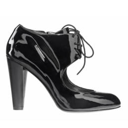 Lackschuh Damen (Foto: Stefan Baumann)